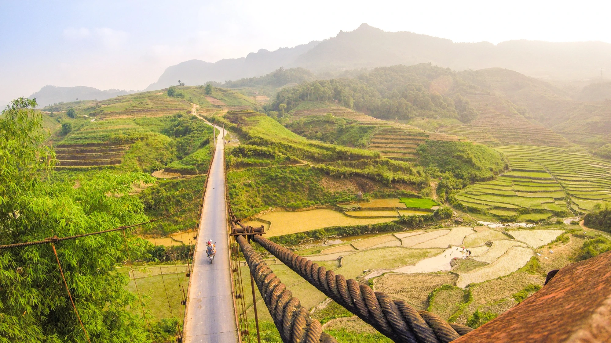 Việt Nam là nơi hoàn hảo để khám phá bằng xe hai bánh (hoặc 4 bánh). Ảnh: Lonely Planet. Việt Nam là nơi hoàn hảo để khám phá bằng xe hai bánh (hoặc 4 bánh). Ảnh: Lonely Planet.