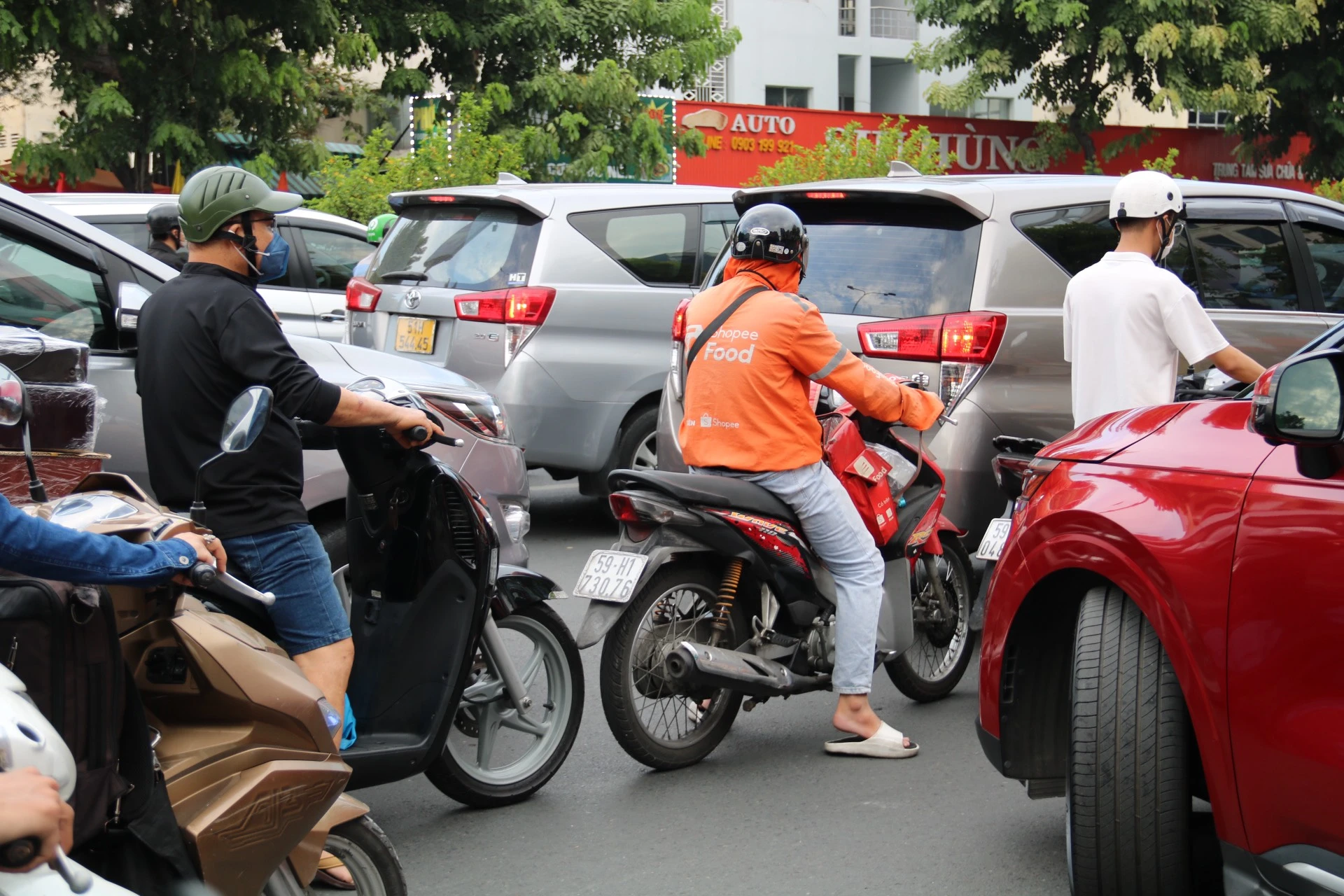 cua-ngo-tan-son-nhat-27-4367.jpg