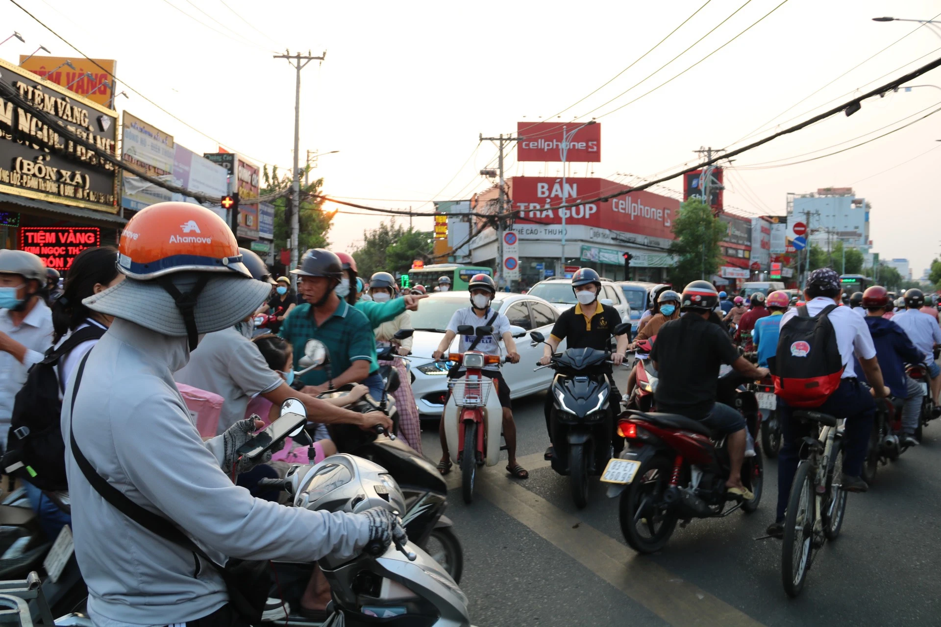nut-giao-19-7065.jpg
