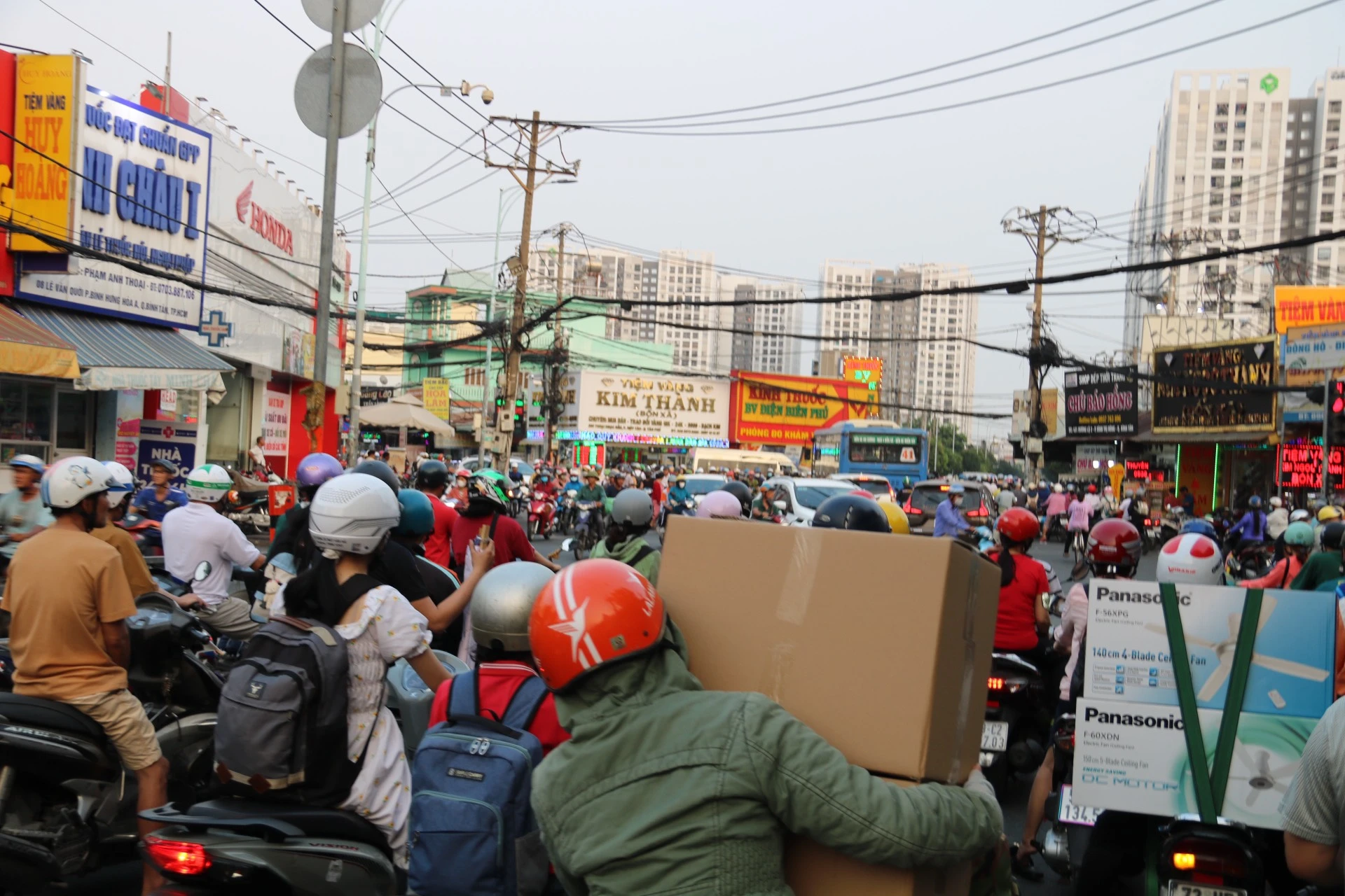 nut-giao-20-4053.jpg
