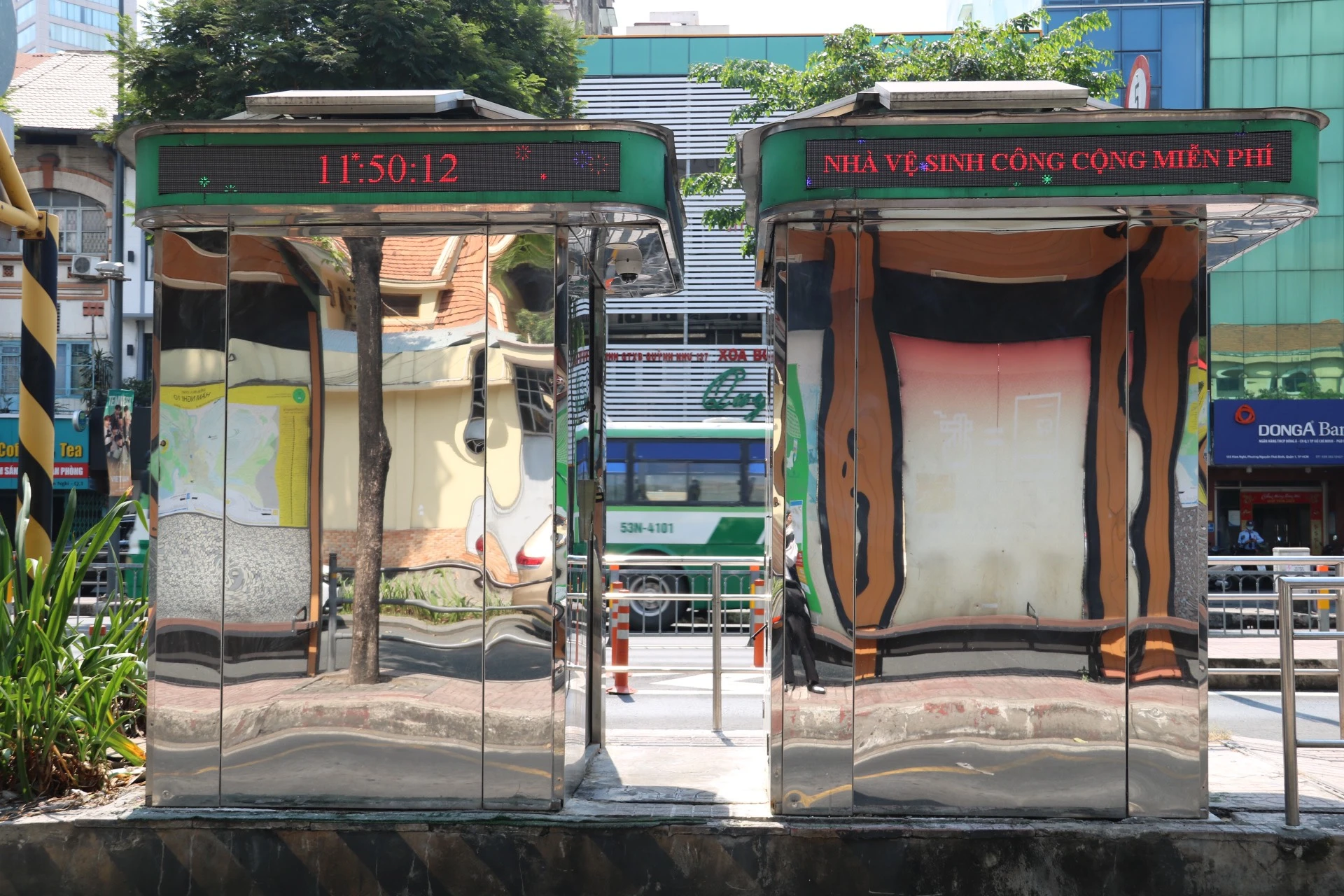 nha-ve-sinh-cong-cong.jpg