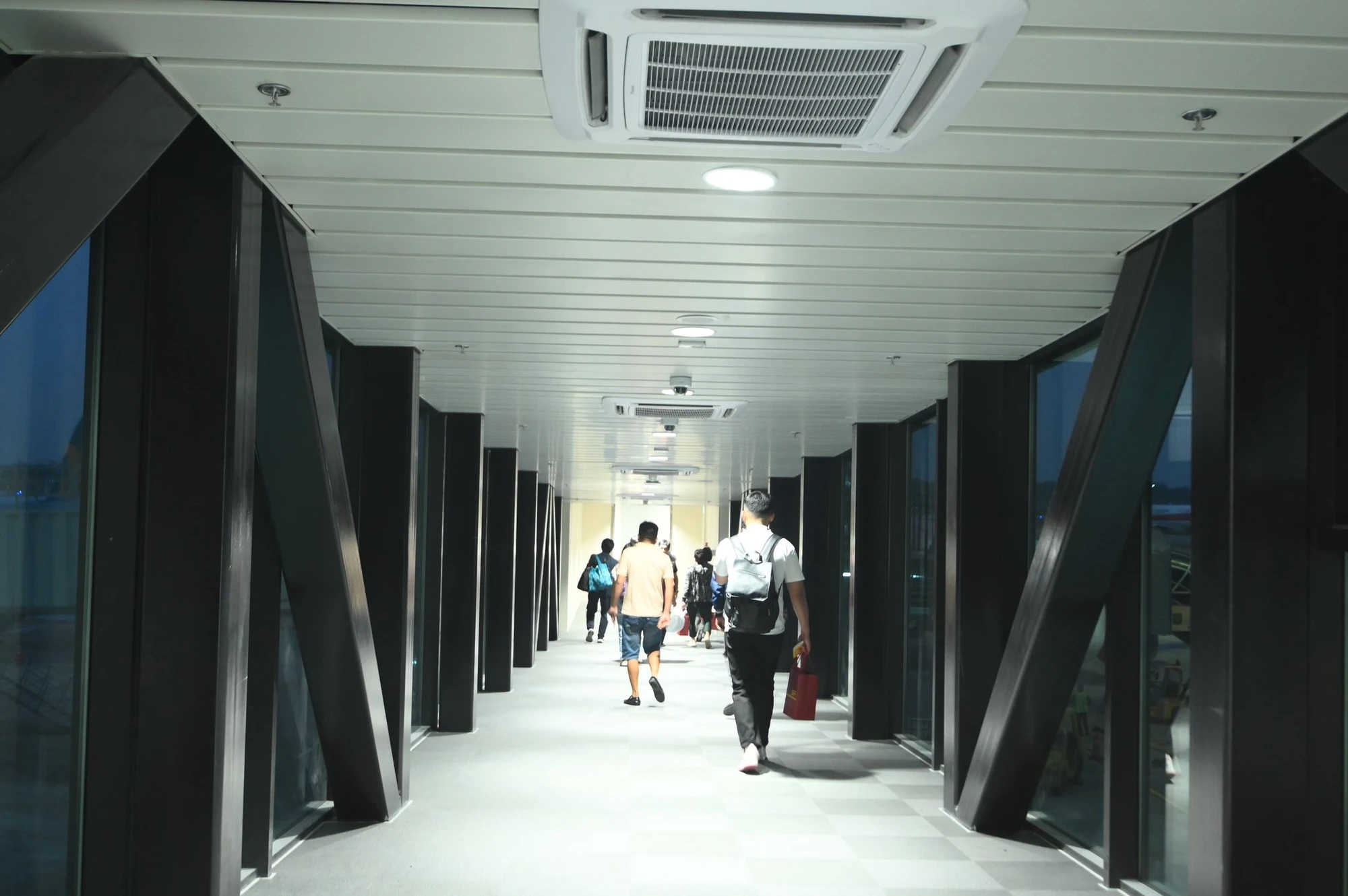 10-nha-ga-t3.jpg