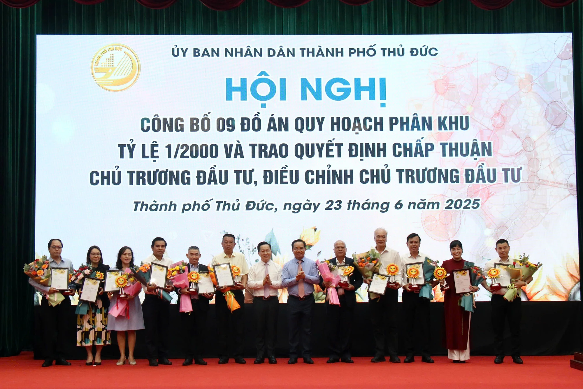 nha-dau-tu.jpg