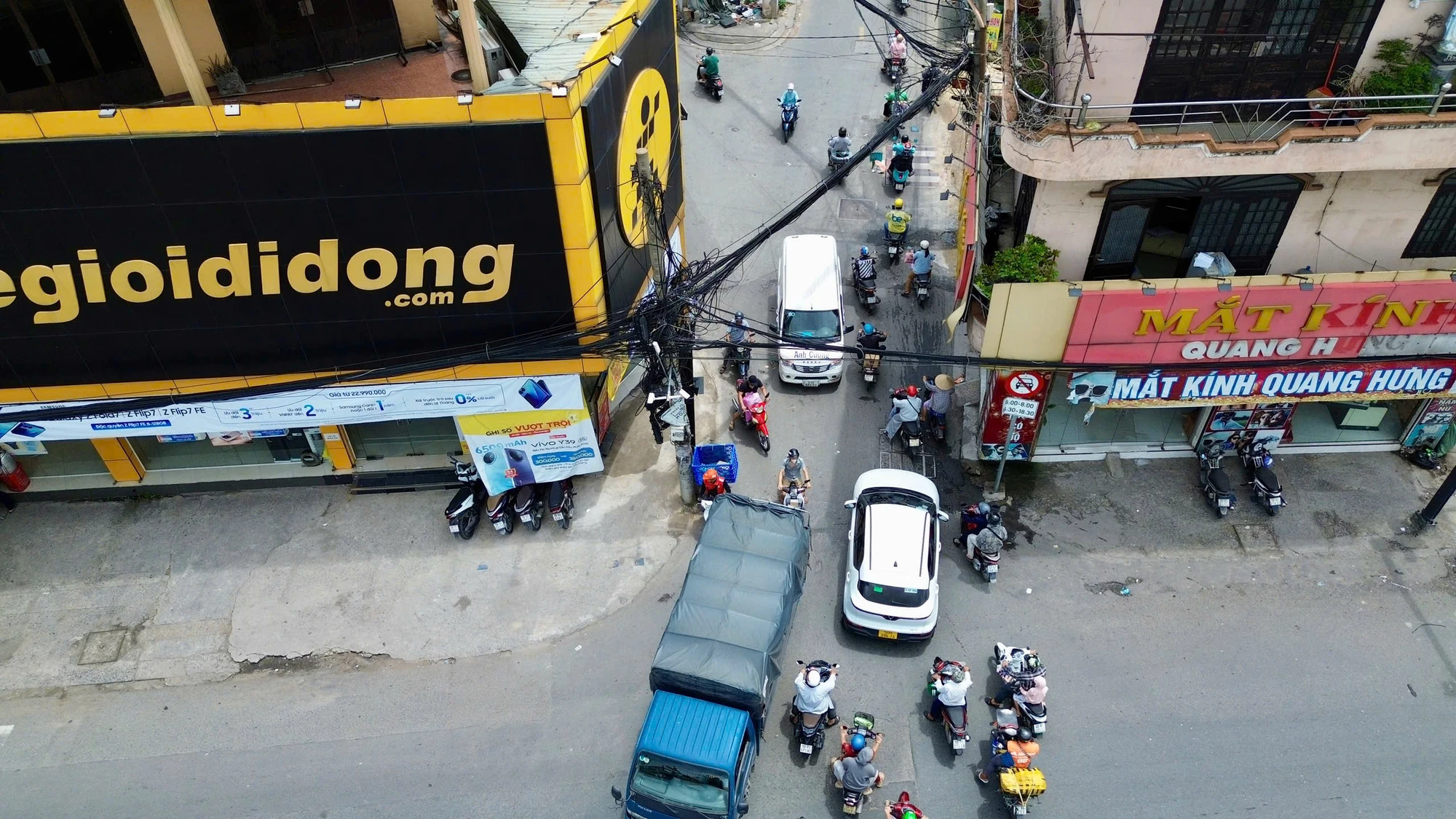 53-nga-tu-dinh.jpg