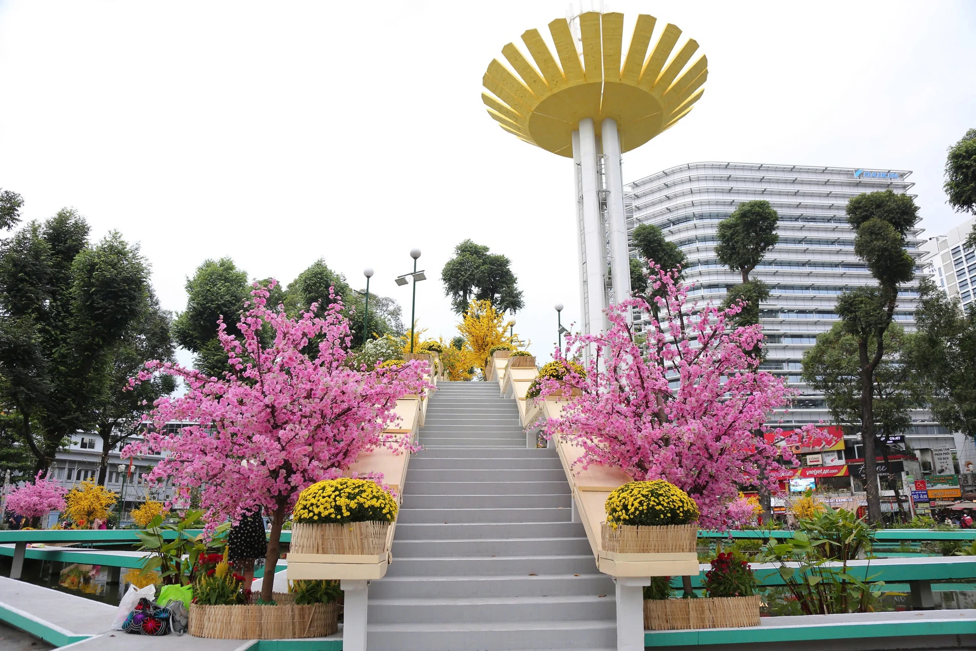 01-ho-con-rua-8.jpg