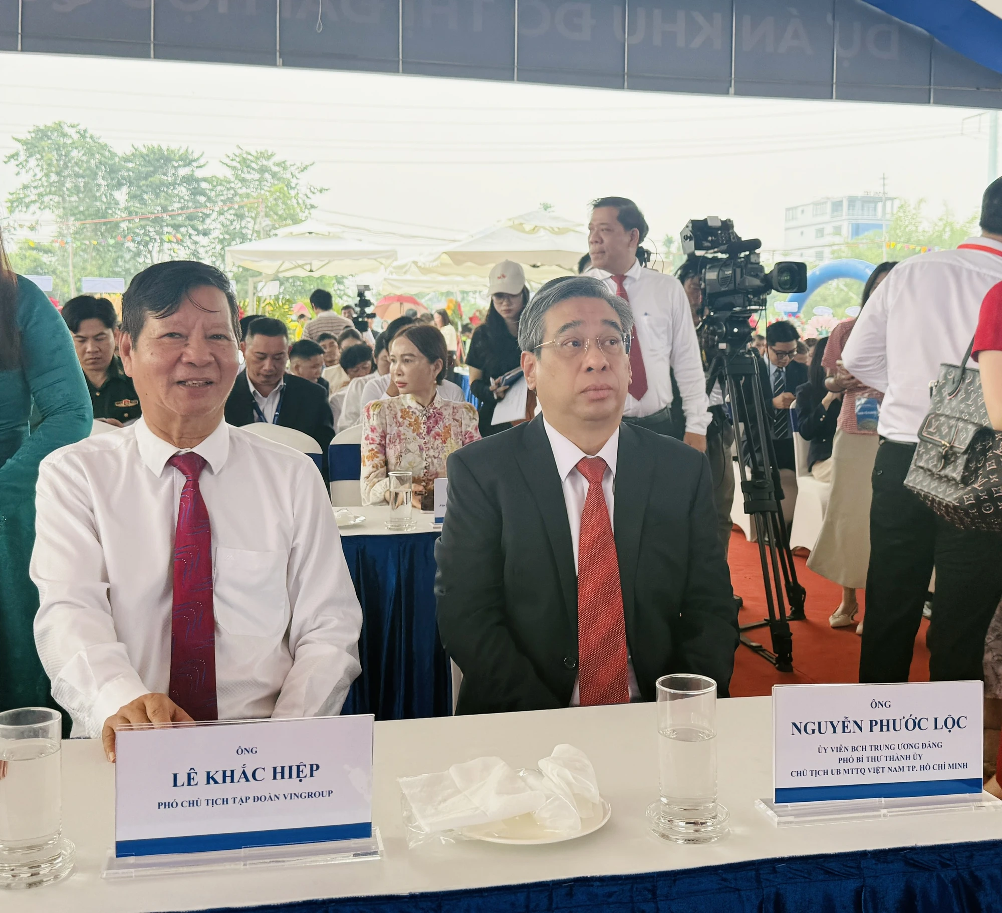 lanh-dao.jpg