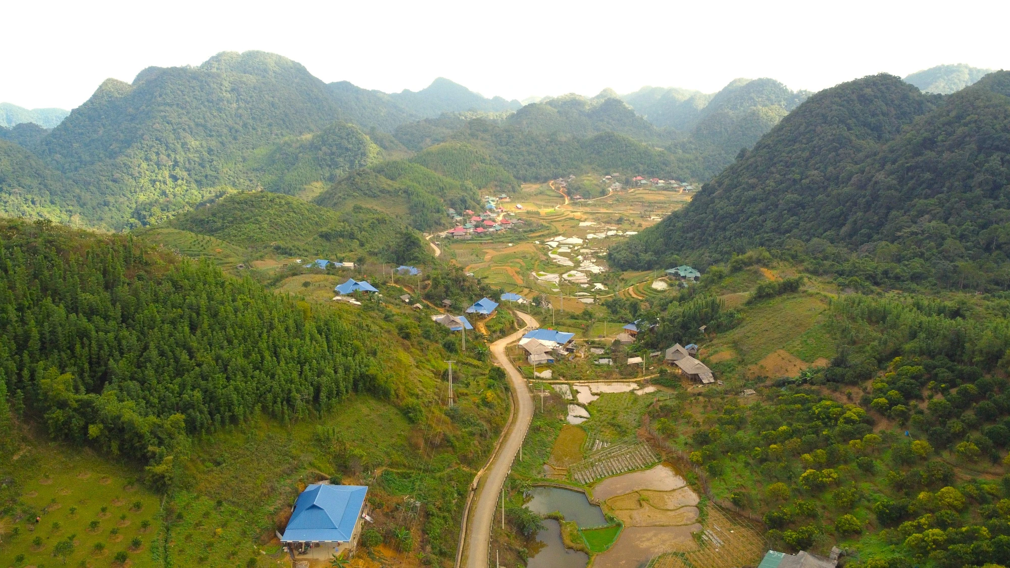 Vùng đất đẹp như tranh vẽ Cao Sơn, nơi có 3 bản người dân tộc Thái Son-Bá-Mười sinh sống, giữ vùng lõi khu bảo tồn thiên nhiên Pù Luông. 