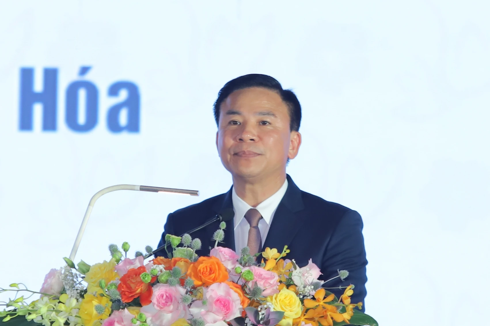 Ông Đỗ Trọng Hưng, Bí thư Tỉnh ủy tỉnh Thanh Hóa. Ông Đỗ Trọng Hưng, Bí thư Tỉnh ủy tỉnh Thanh Hóa.