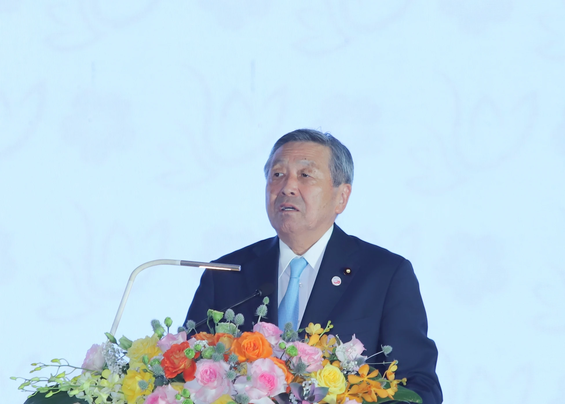 Ông Hayashi Motoo, Tổng thư ký Liên minh nghị sĩ hữu nghị Nhật Bản - Việt Nam phát biểu tại hội nghị. Ông Hayashi Motoo, Tổng thư ký Liên minh nghị sĩ hữu nghị Nhật Bản - Việt Nam phát biểu tại hội nghị.