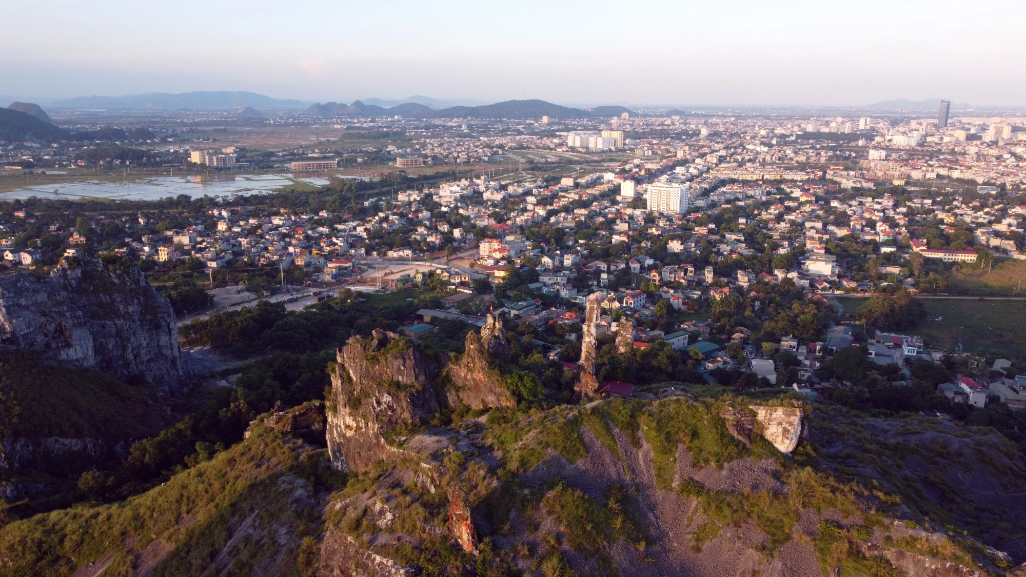 Hòn-vọng-phu-thanh-hoa-sat-lo-nghiem-trong-7.JPG