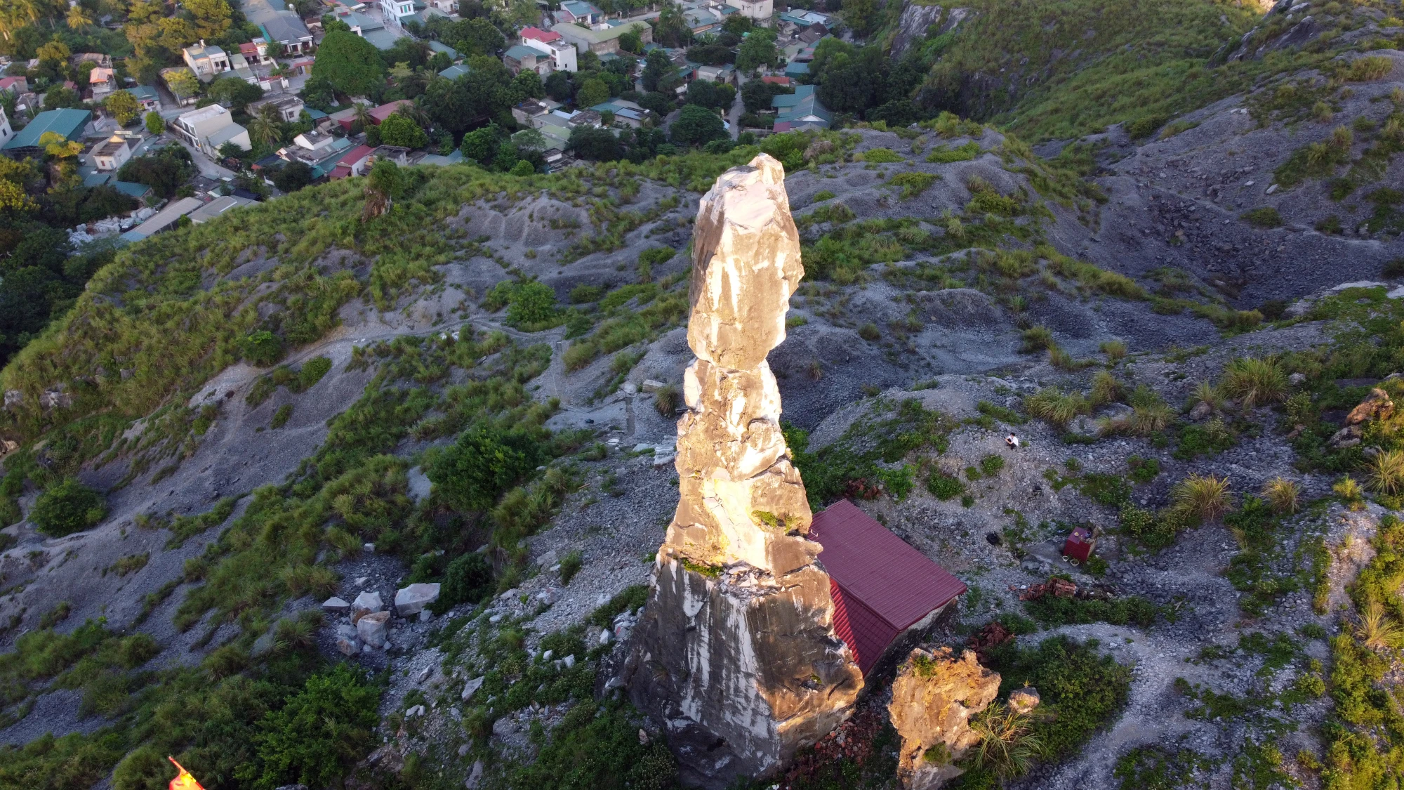 Hòn-vọng-phu-thanh-hoa-sat-lo-nghiem-trong-10.JPG