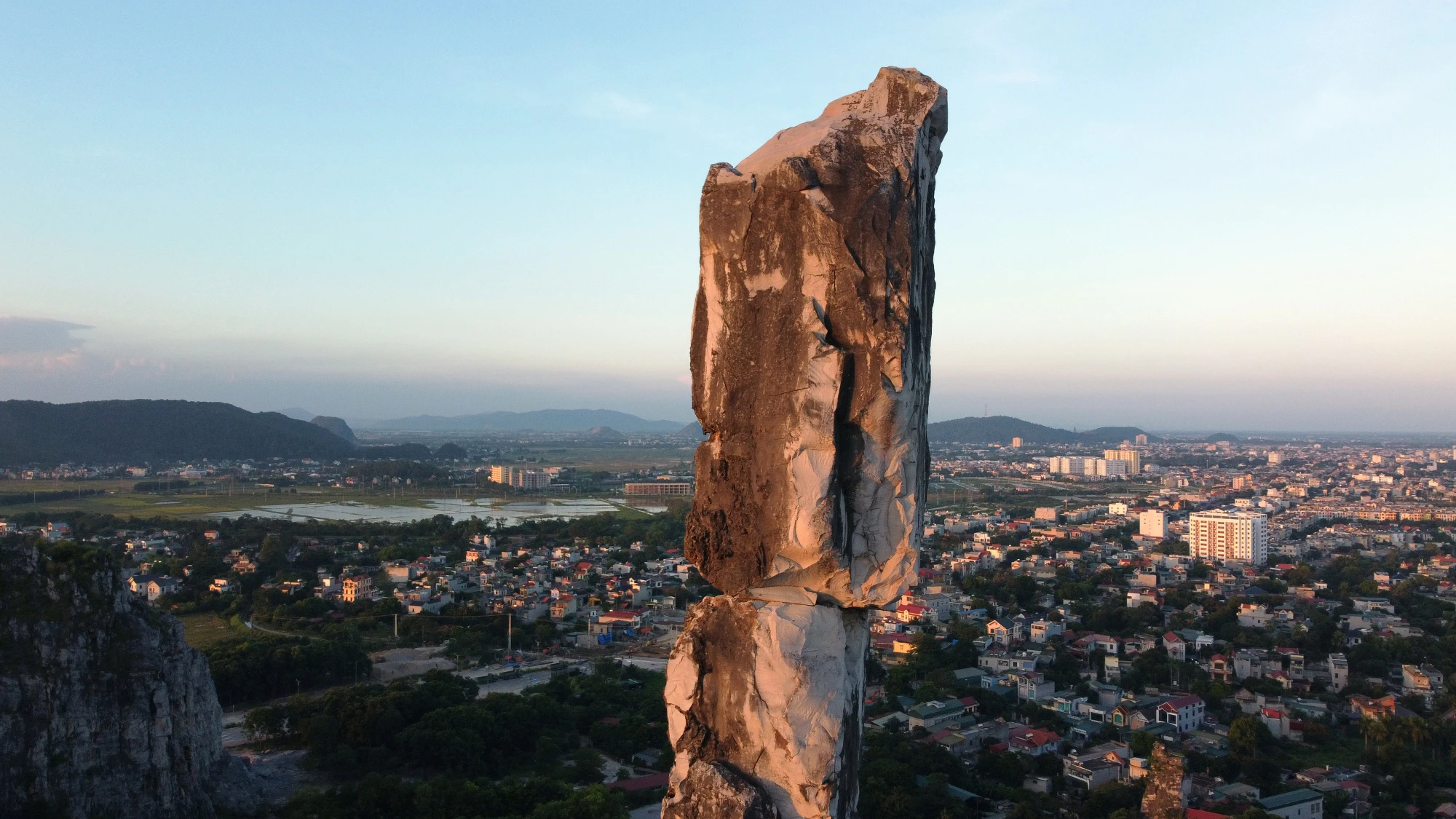 Hòn-vọng-phu-thanh-hoa-sat-lo-nghiem-trong-17.JPG