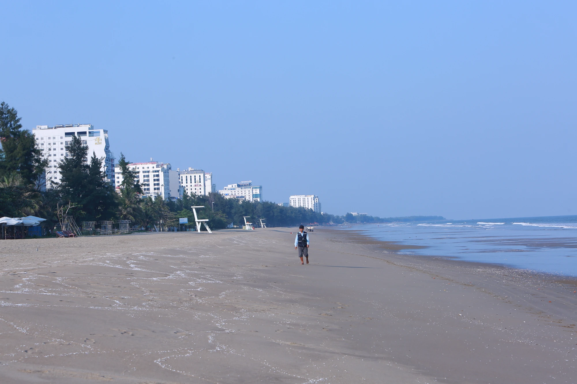 Sầm-Sơn-Mùa-Biển-Vắng-9.JPG