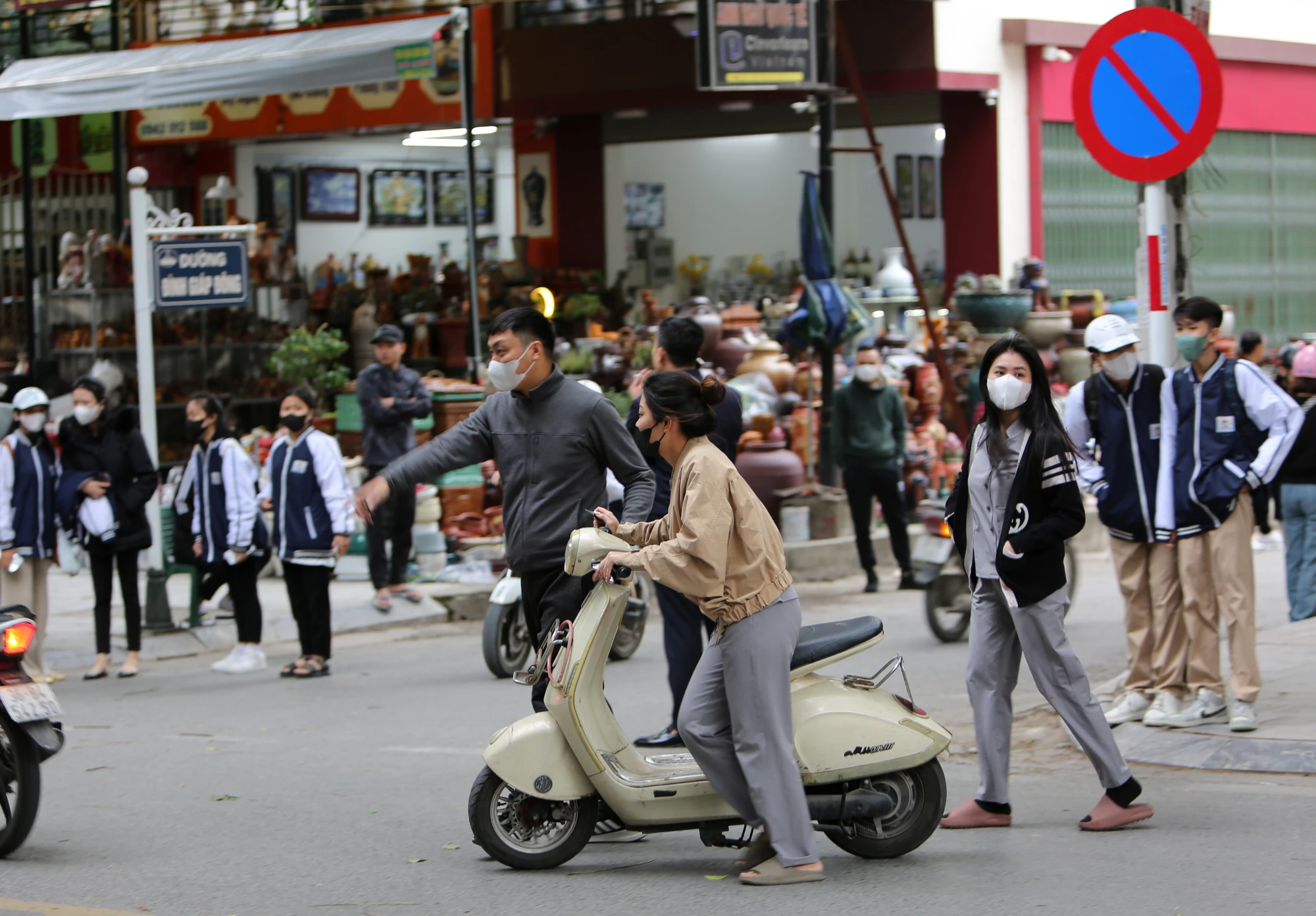 Cận cảnh thanh thiếu niên, học sinh vi phạm giao thông ở Thanh Hóa - 5.JPG