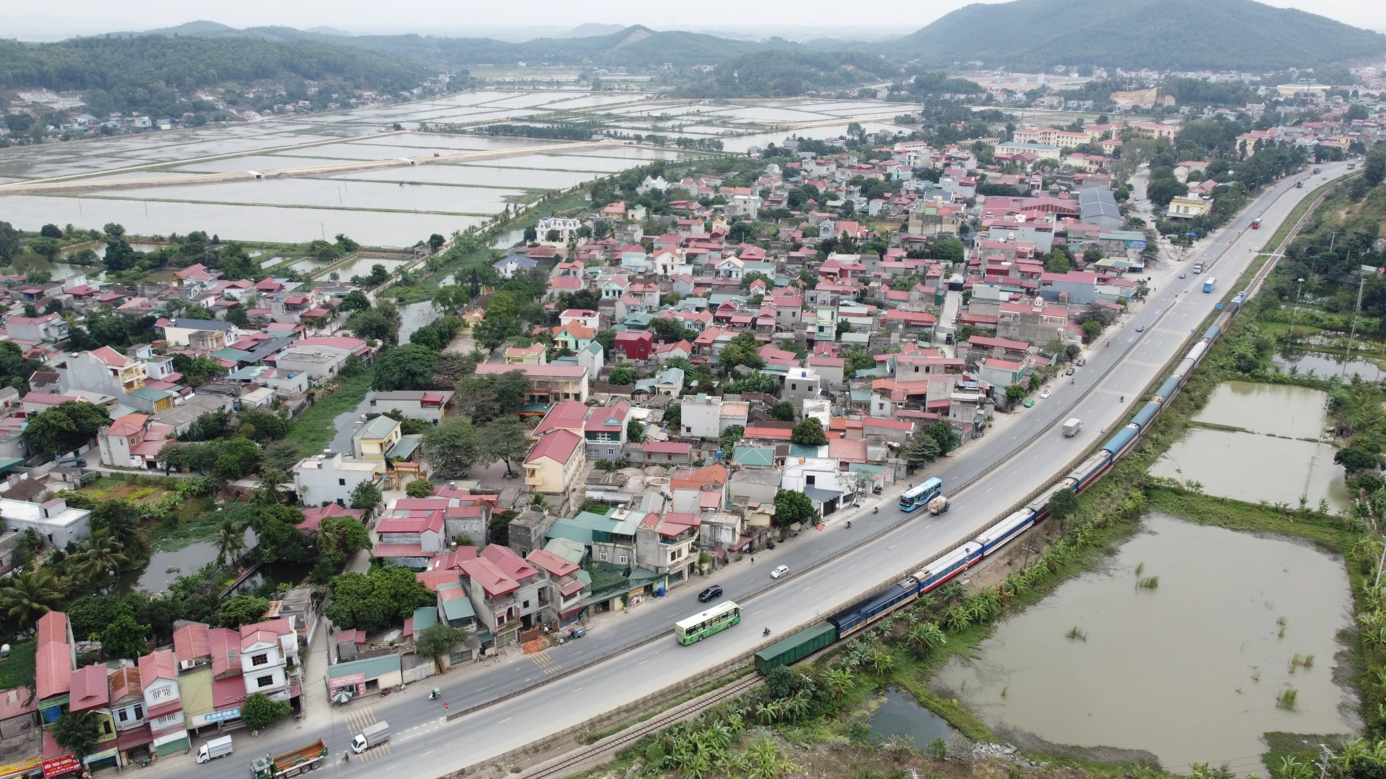 nong-thon-moi-ha-trung-3-3297.jpg