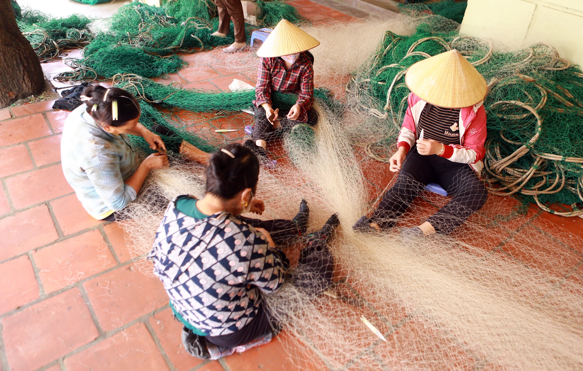 Tôi đi vá lưới thuê ở xã Hoằng Trường, Hoằng Hóa, Thanh Hóa-13.JPG