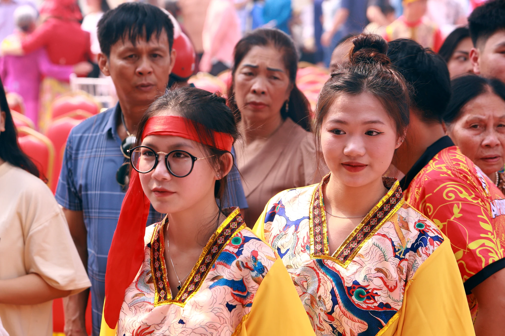 Cận cảnh Lễ hội Cầu Ngư ở làng biển có mật độ dân số cao nhất Việt Nam - 12.JPG