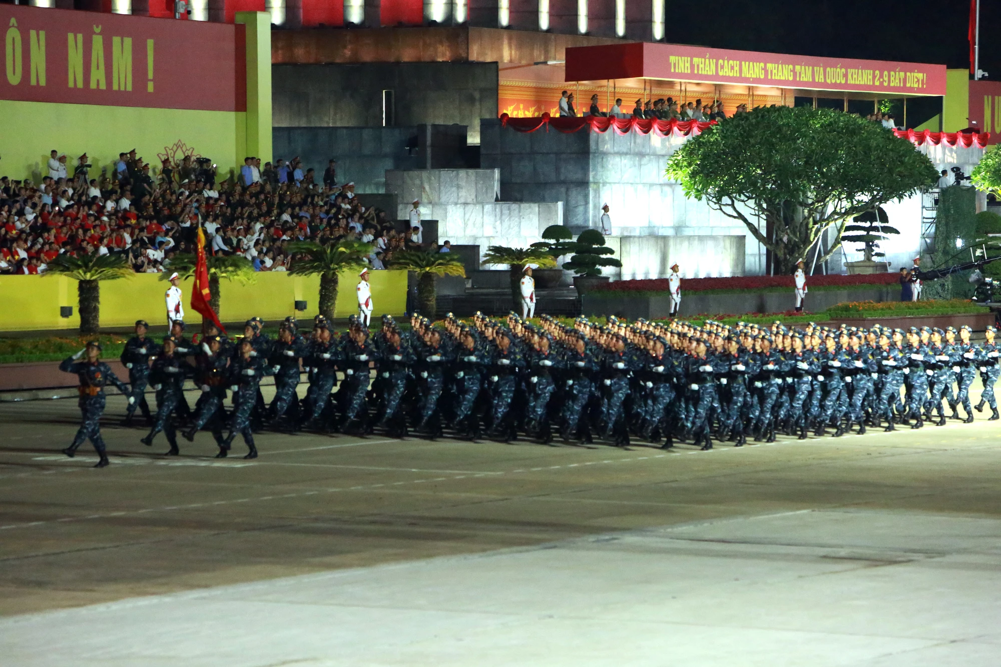 1U1B0389.JPG