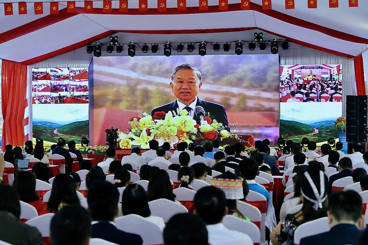 Niềm vui của học sinh vùng biên trong ngày khởi công trường nội trú liên cấp-11.jpeg