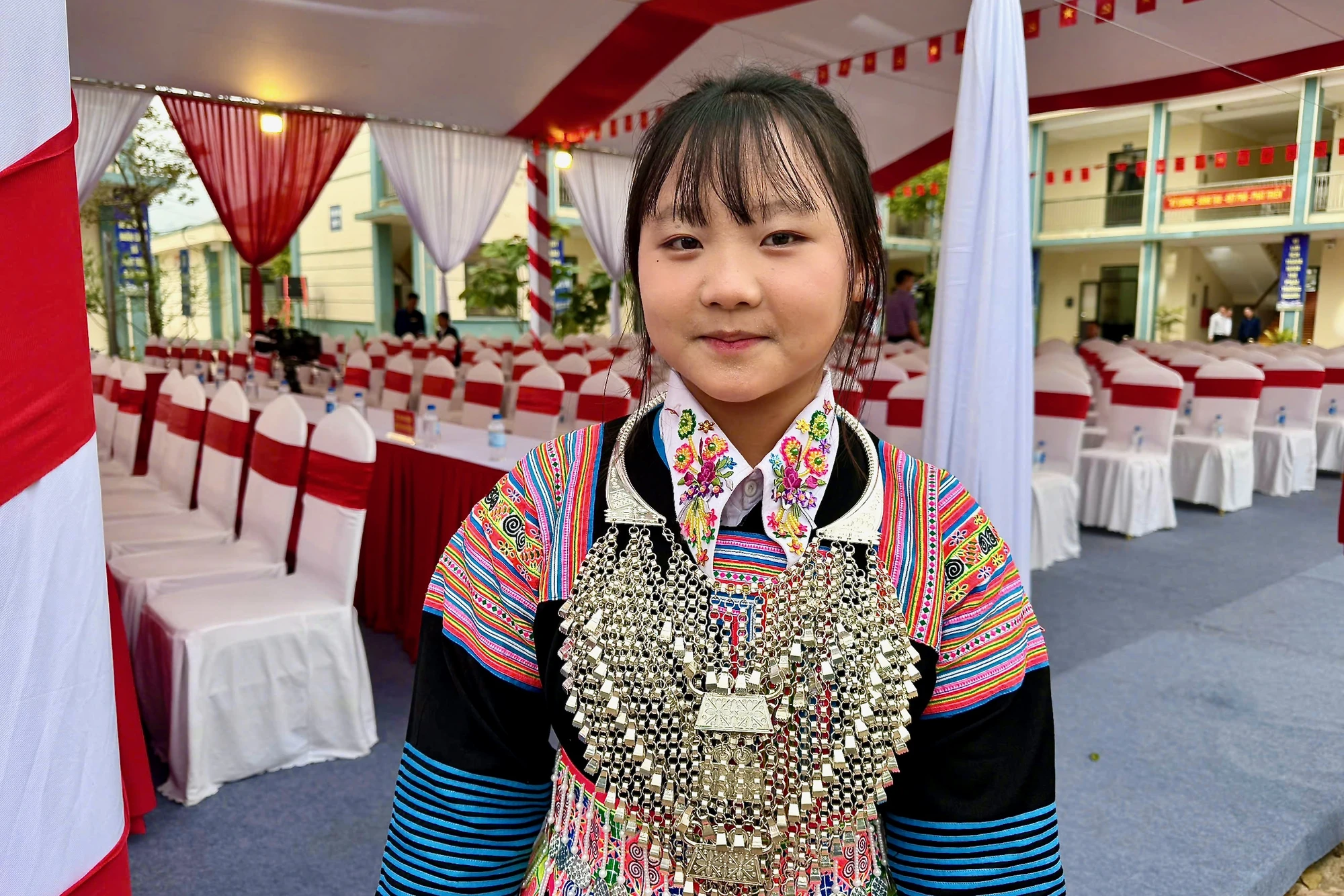 Niềm vui của học sinh vùng biên trong ngày khởi công trường nội trú liên cấp-14.jpeg