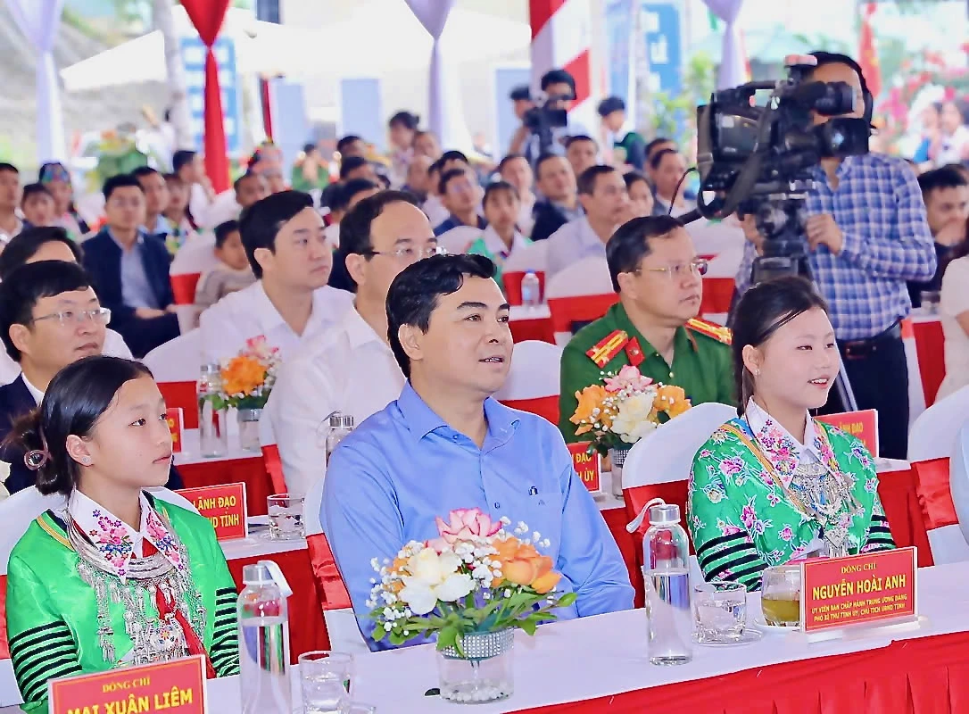 Niềm vui của học sinh vùng biên Thanh Hoá trong ngày khởi công trường nội trú liên cấp
