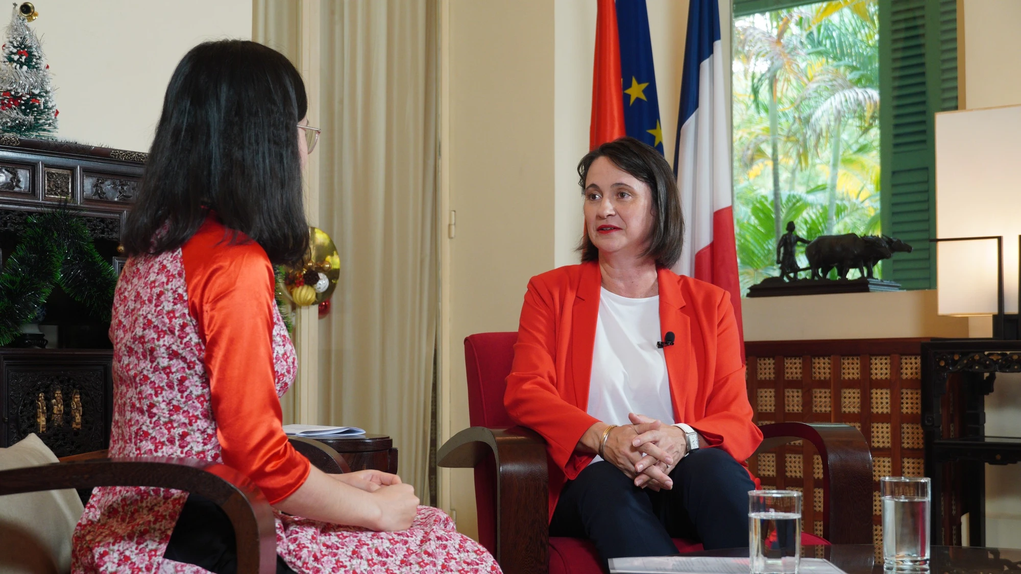 Tổng lãnh sự Pháp Emmanuelle Pavillon-Grosser Tổng lãnh sự Pháp Emmanuelle Pavillon-Grosser