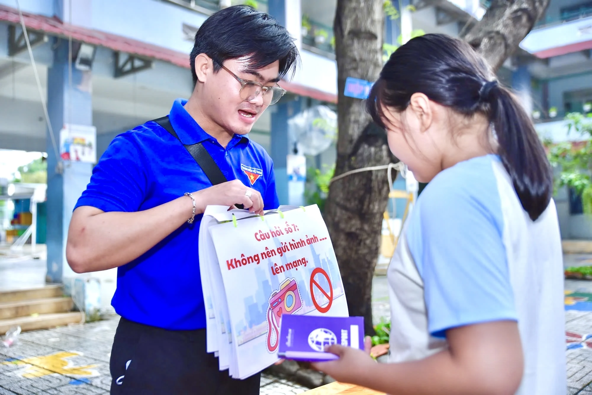 Thiếu nhi với pháp luật (11).jpg