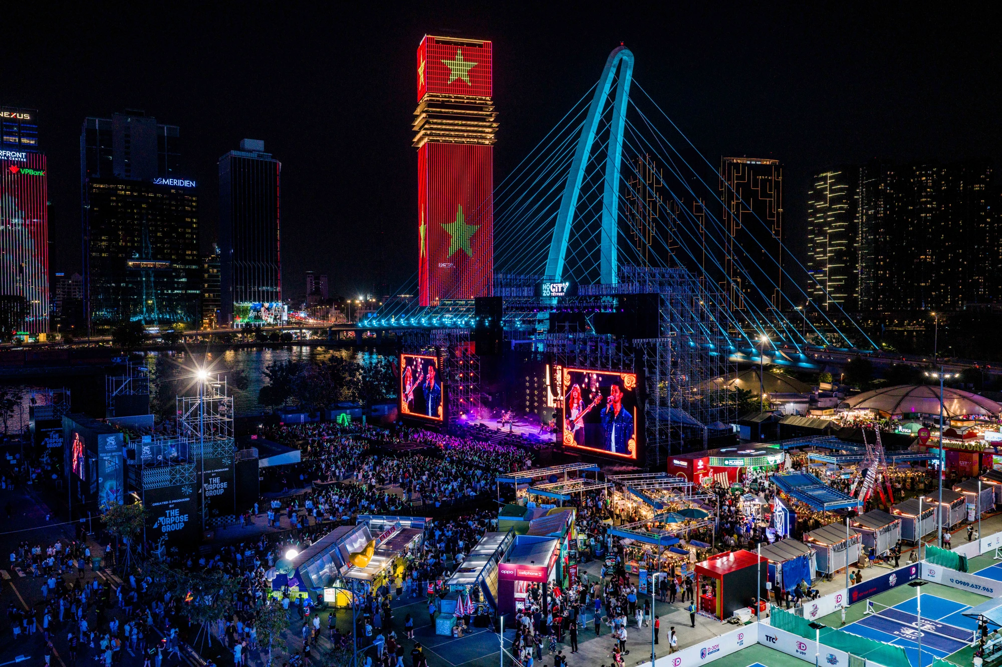 Hàng nghìn người dự 'Countdown night-City-Maze-ing' tại Hò Dô City Tết Fest 2025