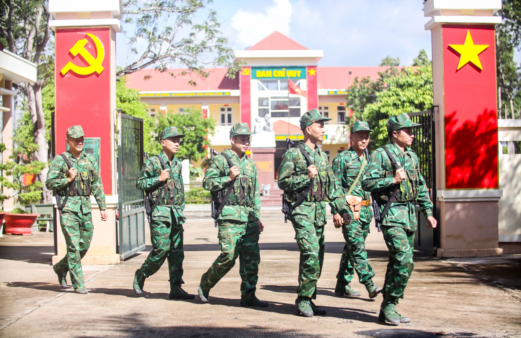 Biên phòng Long An ngày đêm tuần tra bảo vệ biên giới mùa nước nổi