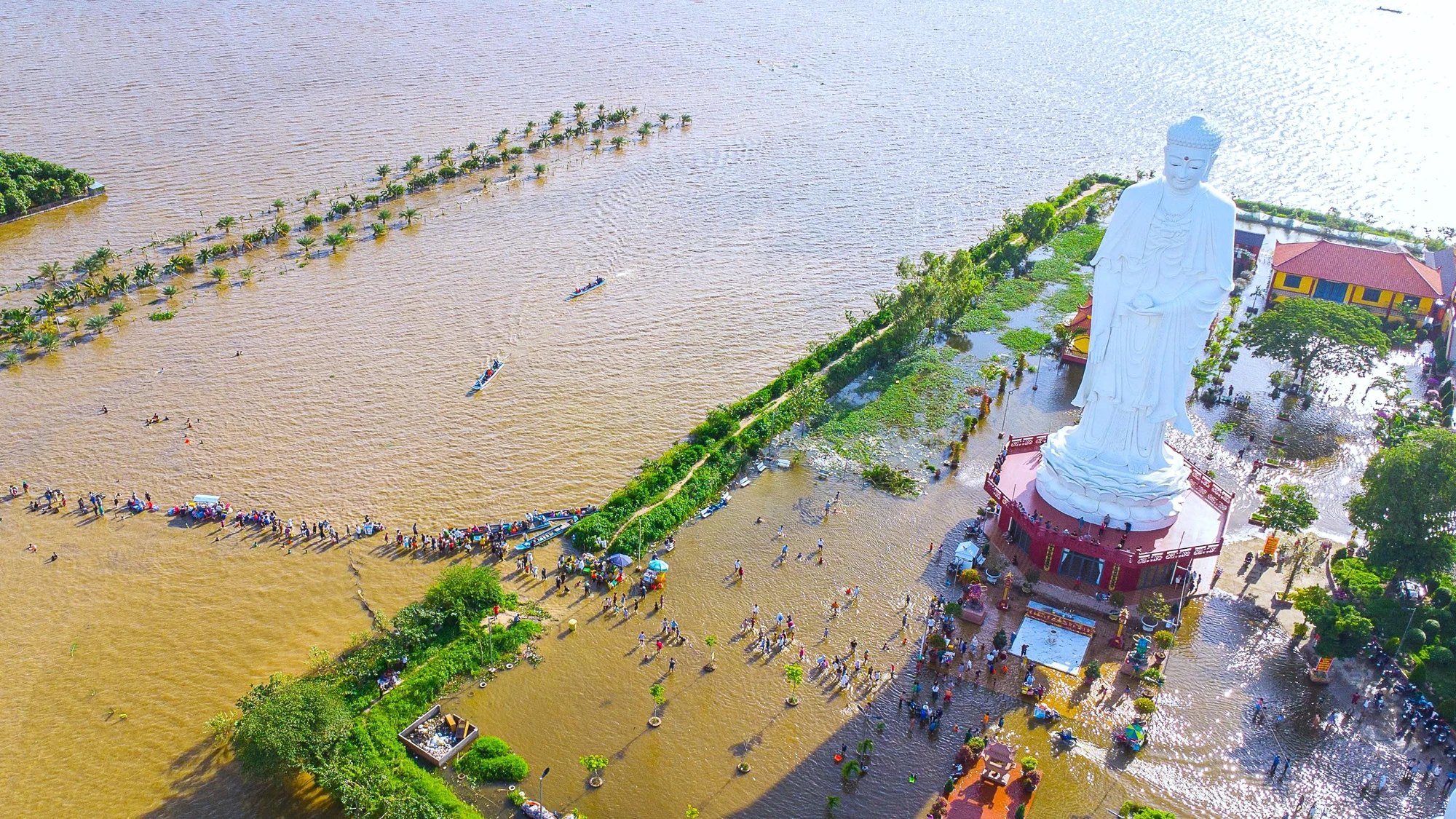 nước lũ miền Tây 4.jpg
