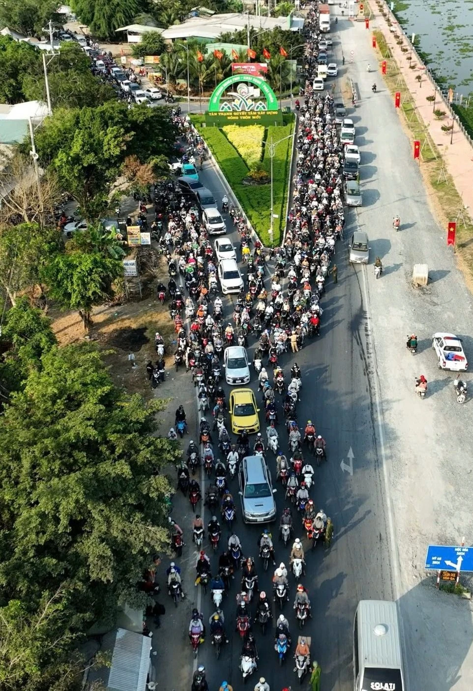 miền Tây 5.jpg