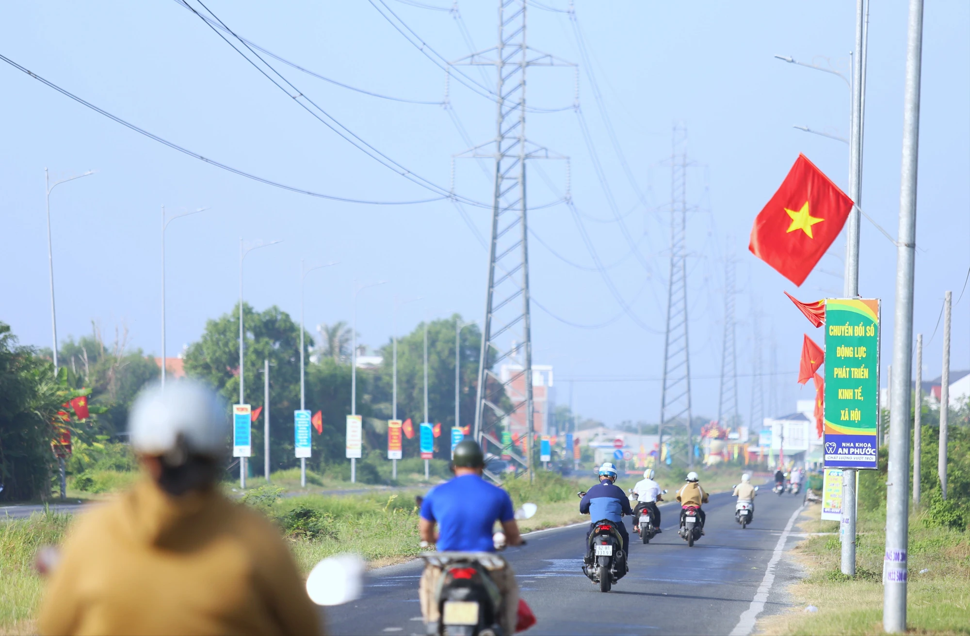 cờ đỏ 2.JPG