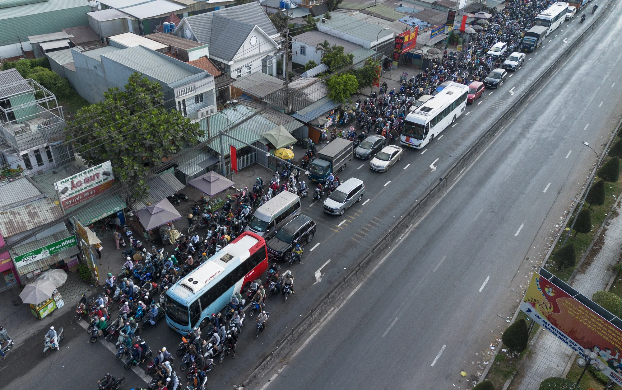 miền Tây 2.jpg