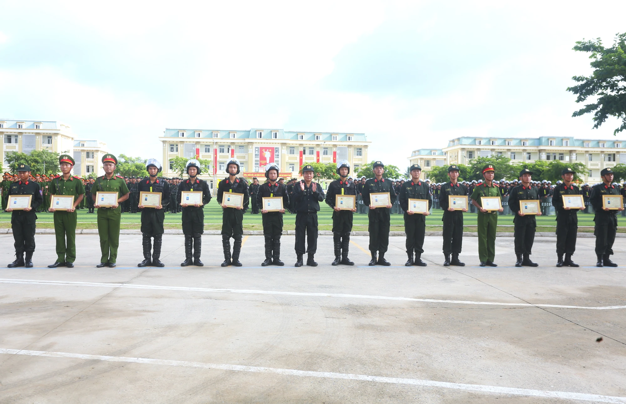 Trung đoàn CSCĐ 4.JPG