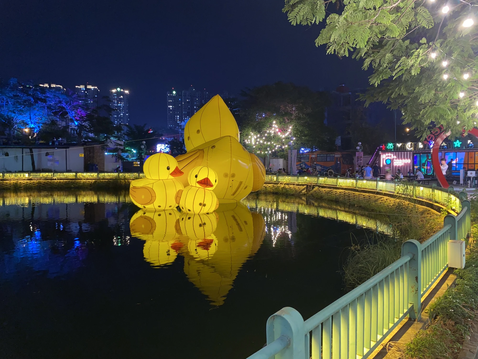 cong-vien-anh-sang6.jpg