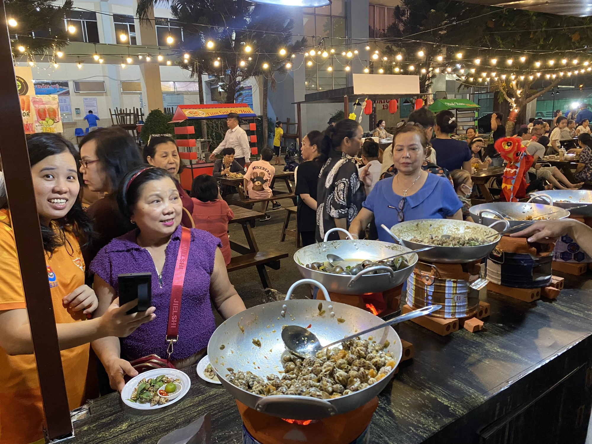 pho-am-thuc-phan-xich-long8.jpg