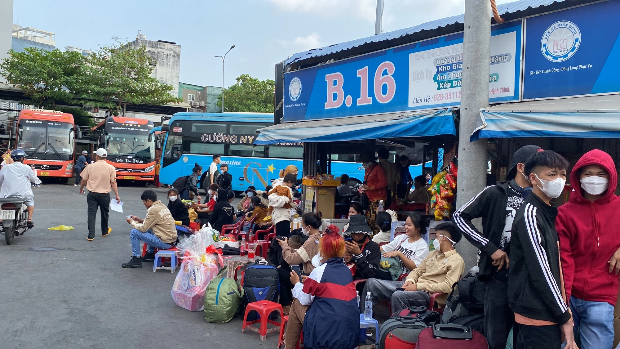 Ben-xe-mien-dong10.jpg
