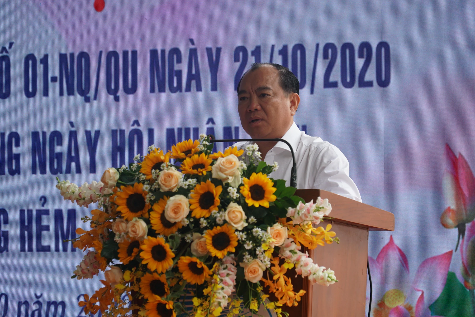 Ông Lê Văn Thành, Phó chủ tịch UBND quận 7, phát biểu tại hội nghị sơ kết 2 năm. Ảnh: HUỲNH THƠ Ông Lê Văn Thành, Phó chủ tịch UBND quận 7, phát biểu tại hội nghị sơ kết 2 năm. Ảnh: HUỲNH THƠ