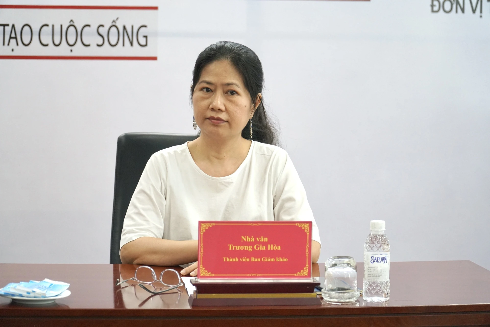 Nhà văn Trương Gia Hòa, hội viên Hội nhà văn TP.HCM, thành viên Ban giám khảo cuộc thi Tổ ấm tôi mơ. Ảnh: HUỲNH THƠ