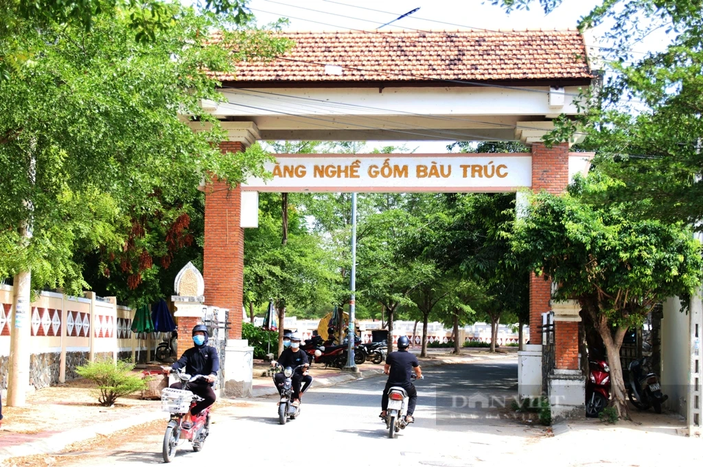 Làng nghề gốm Bàu Trúc.