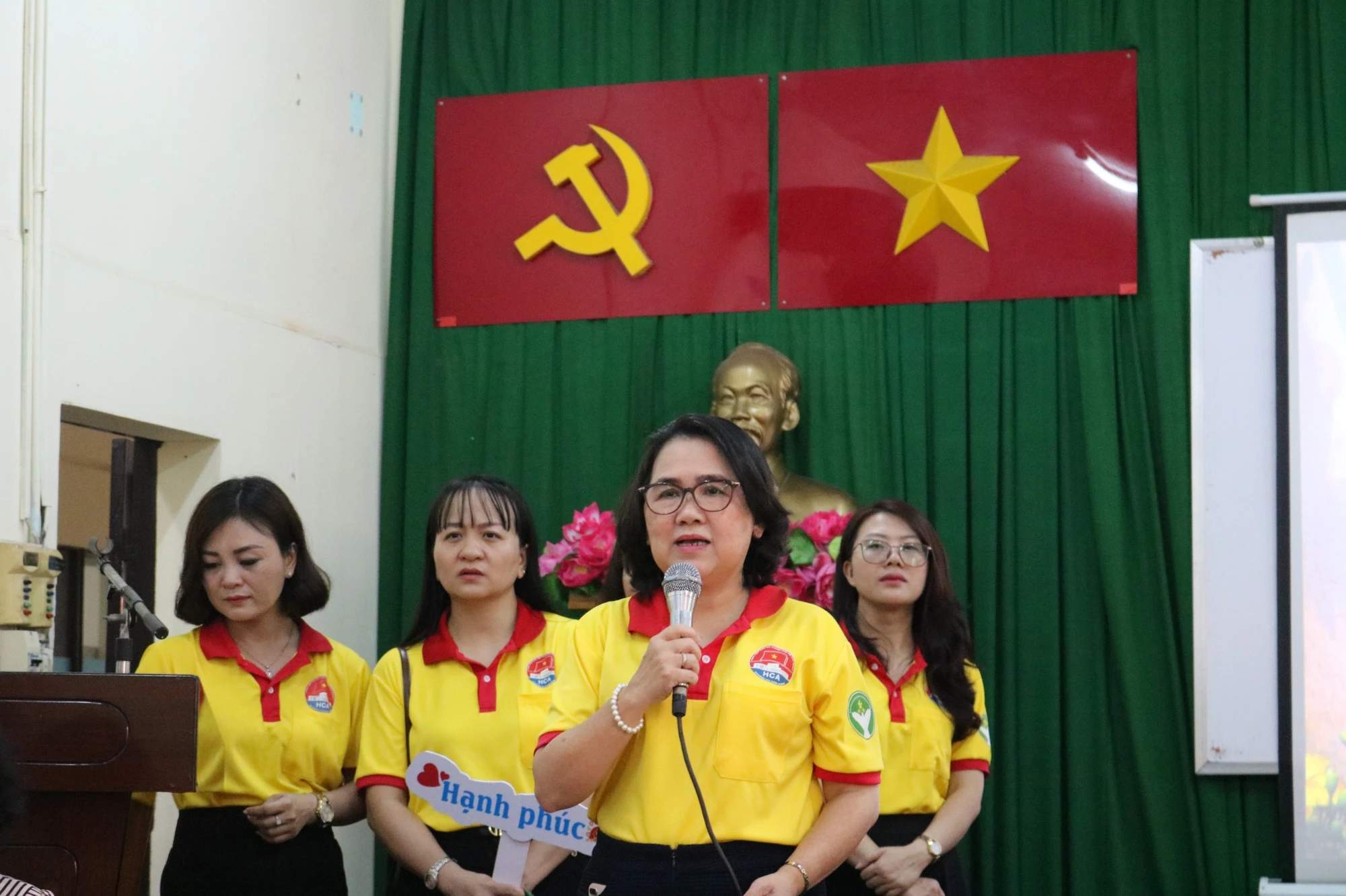 pho-giam-doc-hoc-vien-can-bo-phat-bieu.jpg