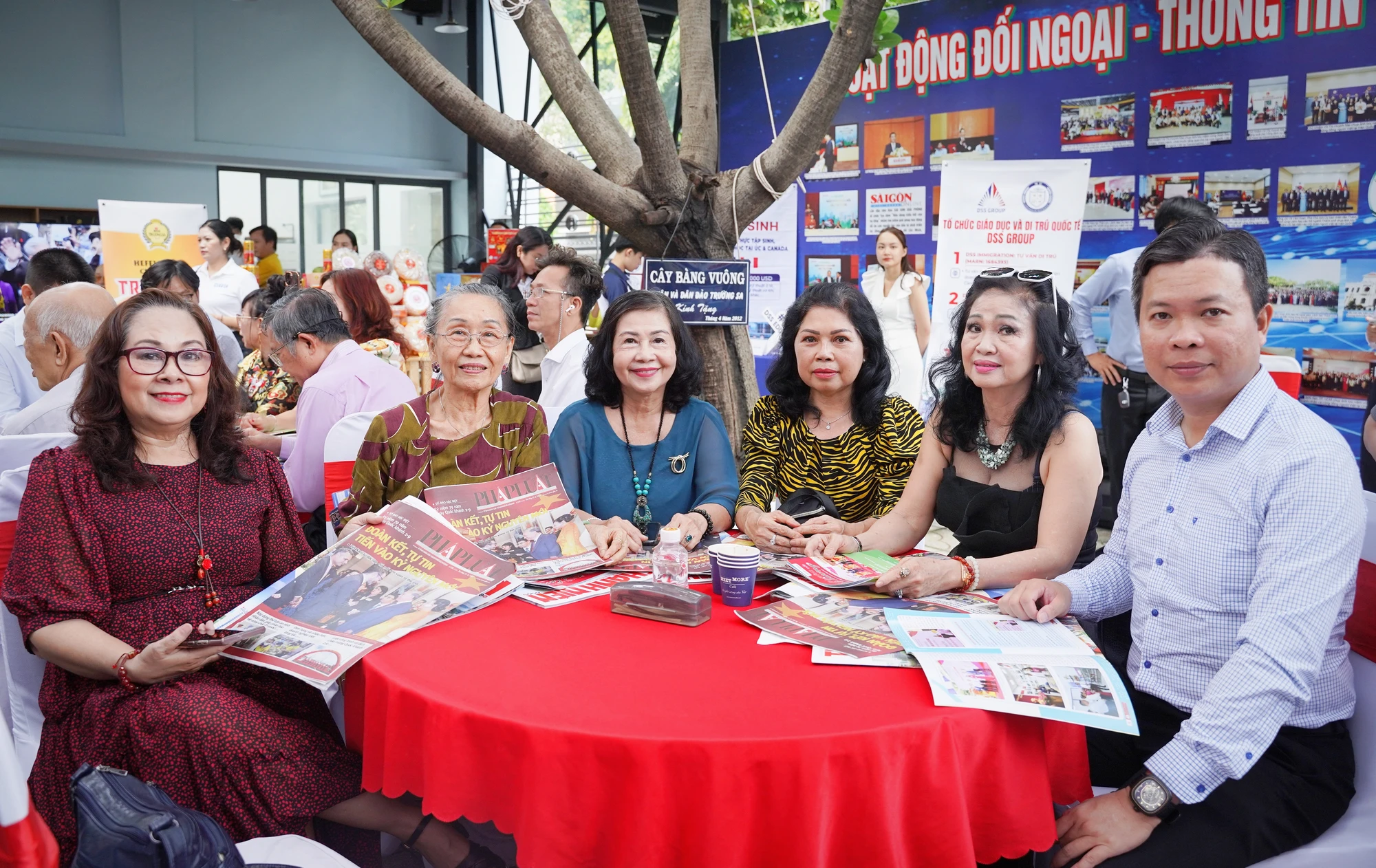 người Việt Nam ở nước ngoài (3).jpg