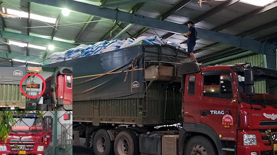 Chiếc xe chở khoảng 1.400 bao phân từ Công ty Việt Nhật ở Khu công nghiệp Gò Dầu (huyện Long Thành, Đồng Nai) và số liệu từ bàn cân hơn 86 tấn (ảnh nhỏ).