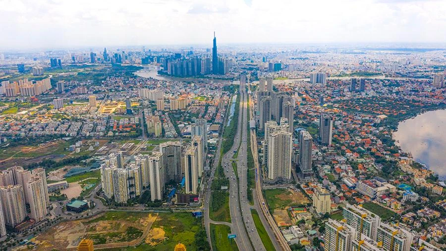 Với vai trò hạt nhân, TP.HCM cần phát huy tối đa sức lan tỏa, làm động lực phát triển của cả vùng Đông Nam bộ. Ảnh: HOÀNG GIANG