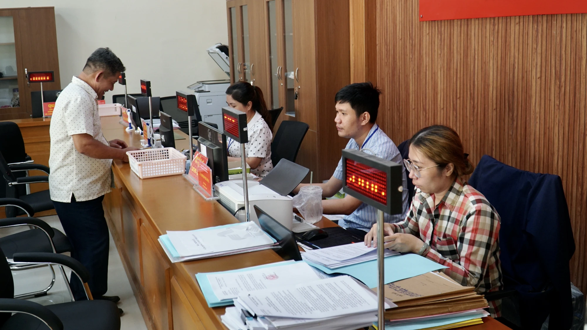 Một tháng vận hành mô hình 2 cấp: Chính quyền gần dân hơn!