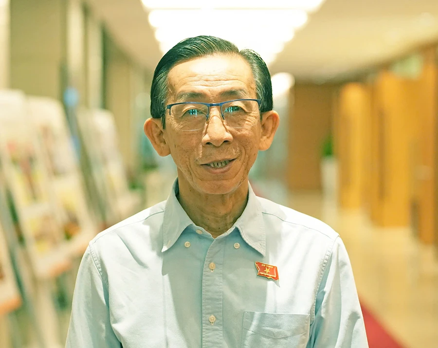 tran-hoang-ngan.jpg