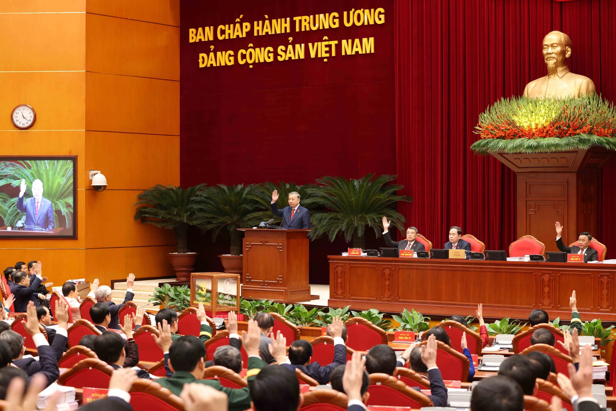 96 năm dưới lá cờ vẻ vang của Đảng - Bài 1: 'Nhiệm kỳ hành động' - Mệnh lệnh bứt phá trong kỷ nguyên vươn mình
