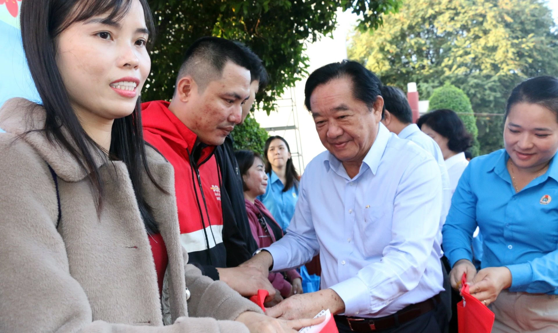 vé tàu miễn phí (11).jpg