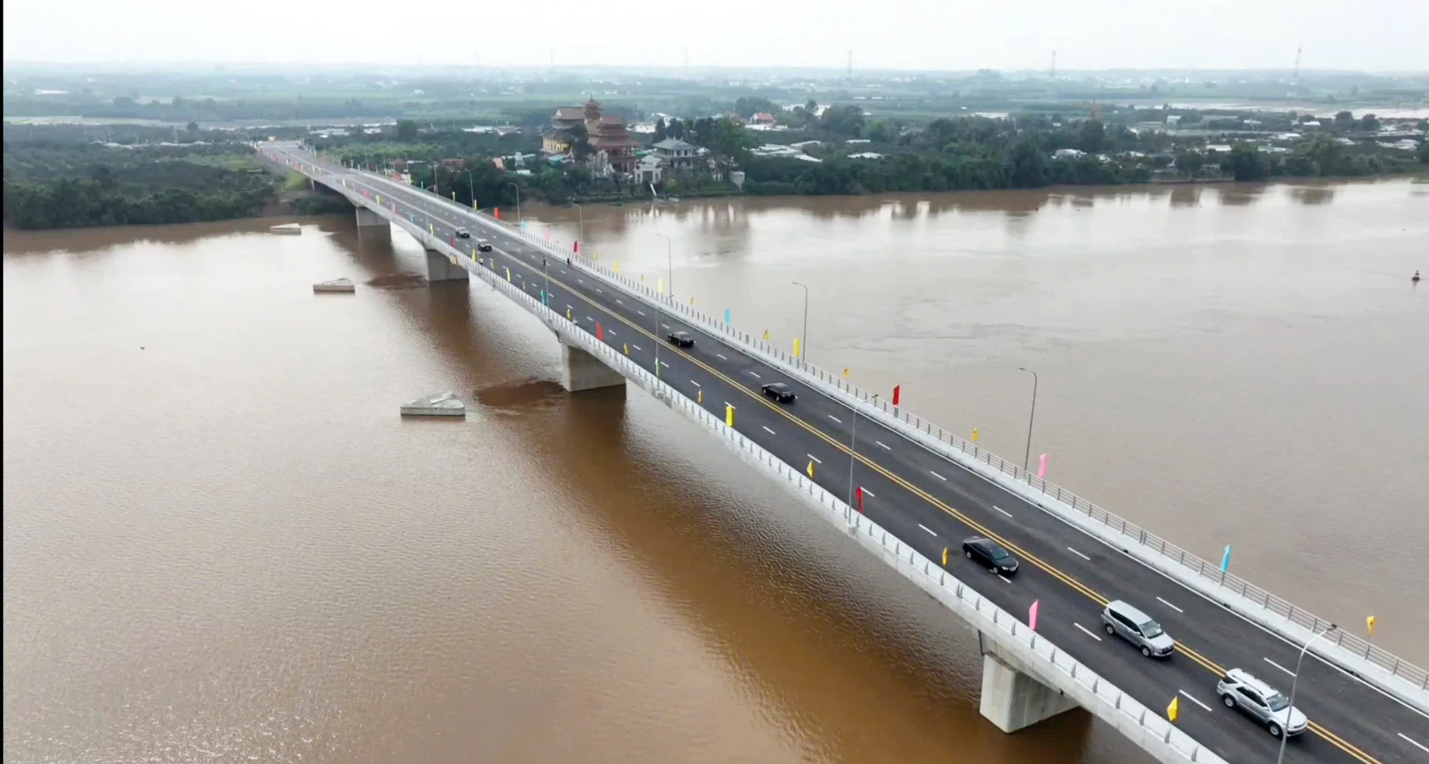 cầu bạch đằng (7).jpg