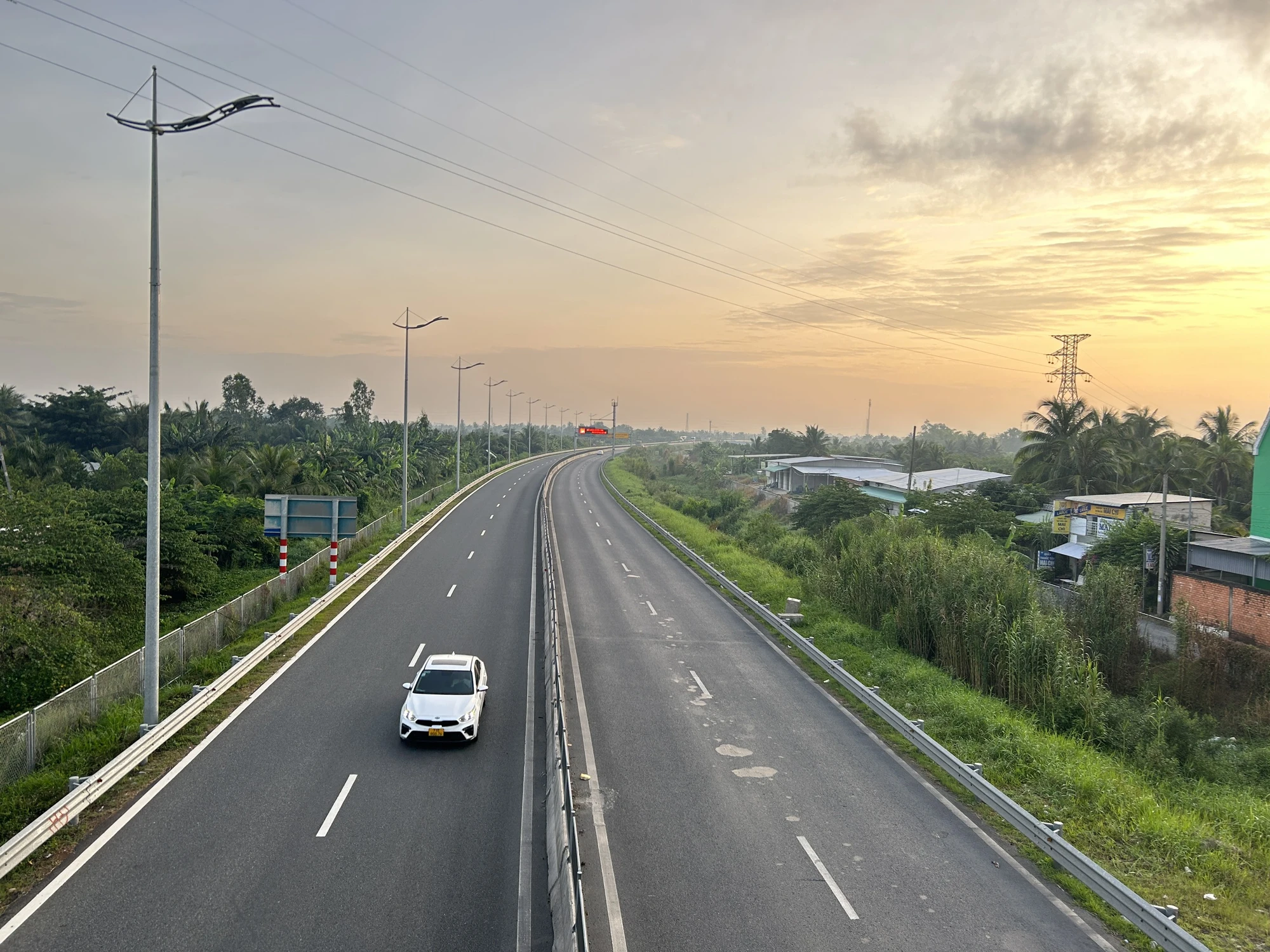 Cao tốc Cao Lãnh - An Hữu có điểm cuối nối với cao tốc Trung Lương - Mỹ Thuận Cao tốc Cao Lãnh - An Hữu có điểm cuối nối với cao tốc Trung Lương - Mỹ Thuận
